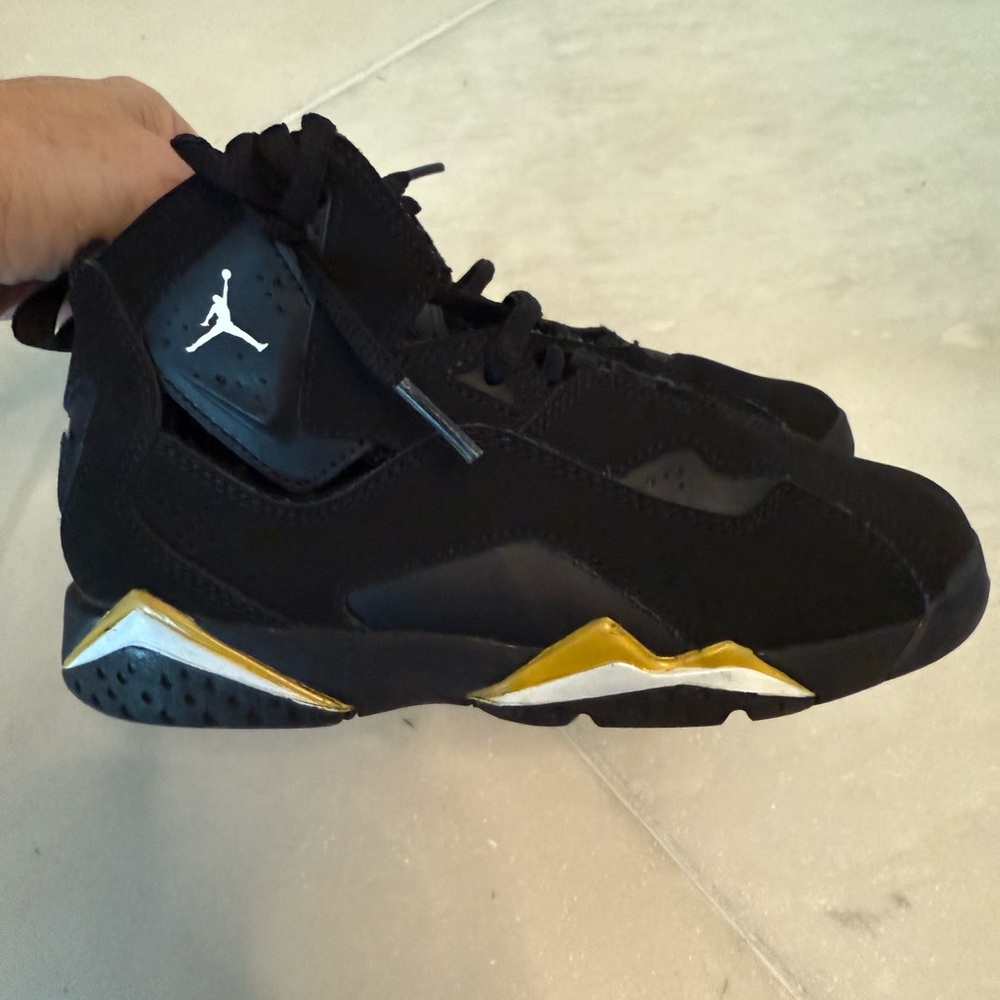 Nike Jordan s rakers. Barely used. Great condition. No odor